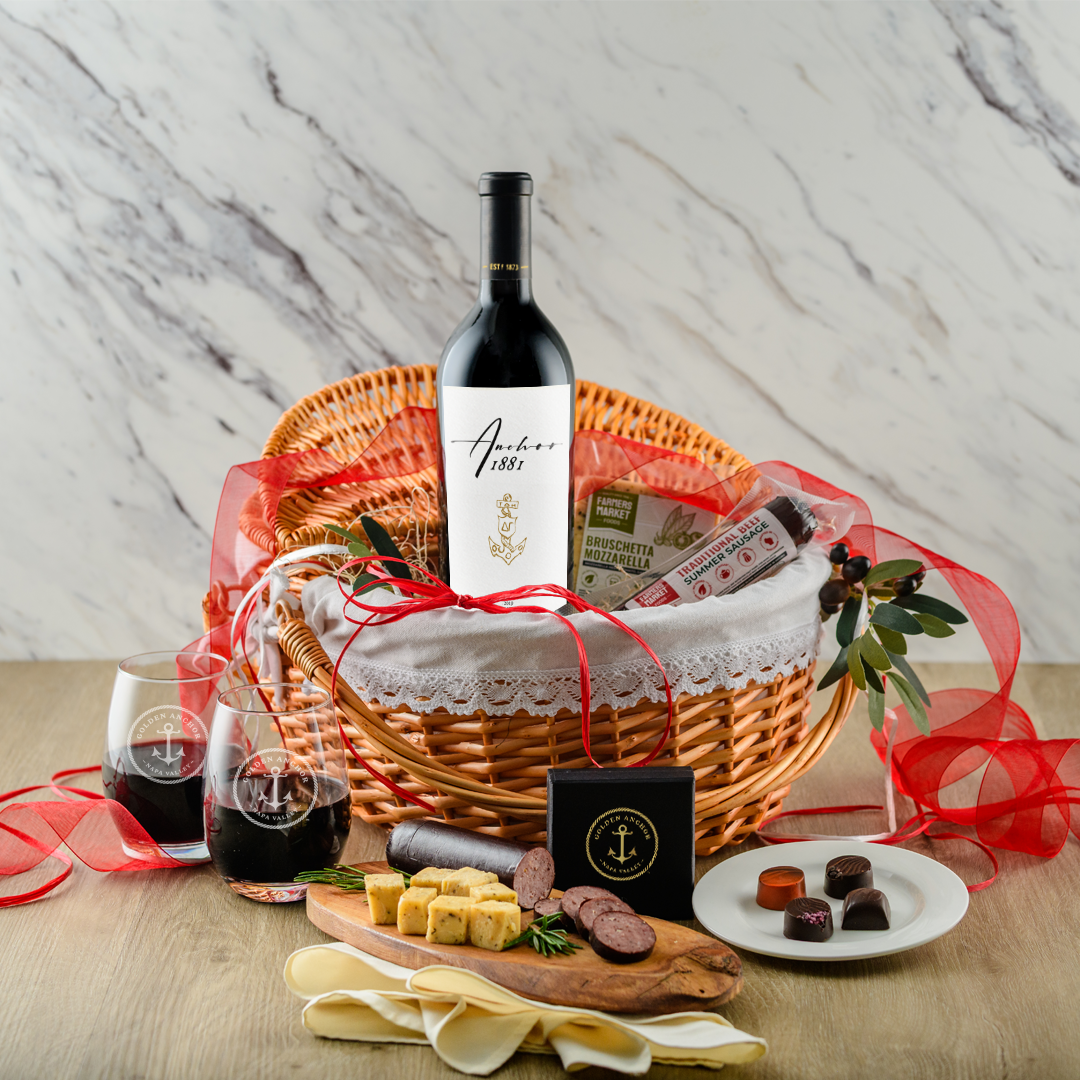 Deluxe Red Picnic Basket