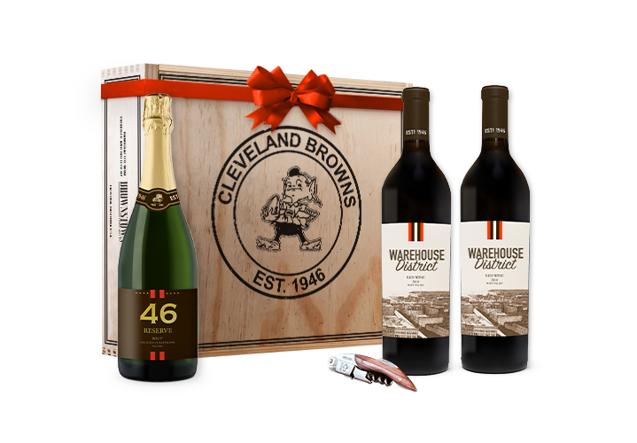 Warehouse District & Sparkling Gift Box Set